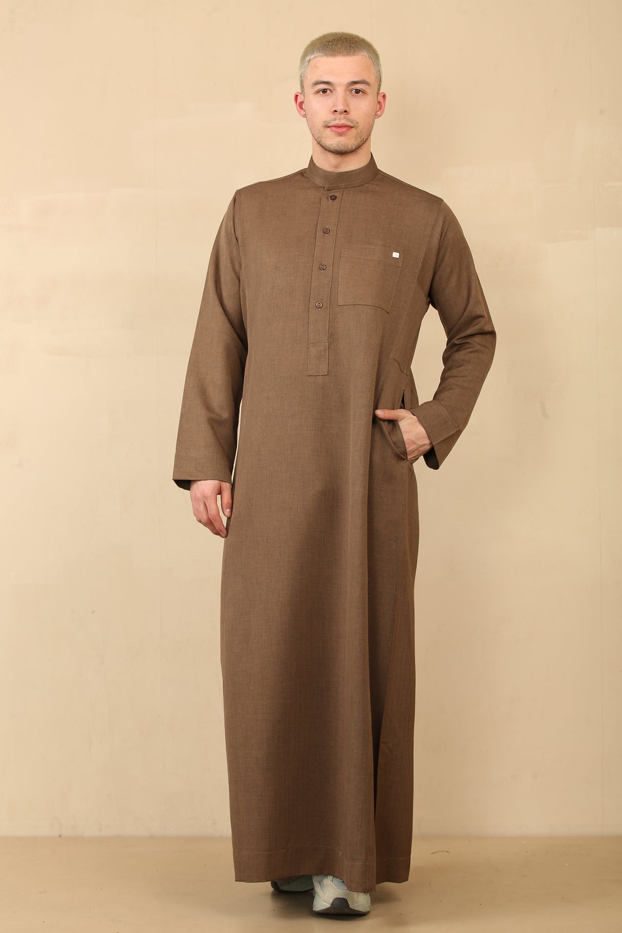Men's Saudi Classic Luxury Thick Soft Jubba (Brown)
