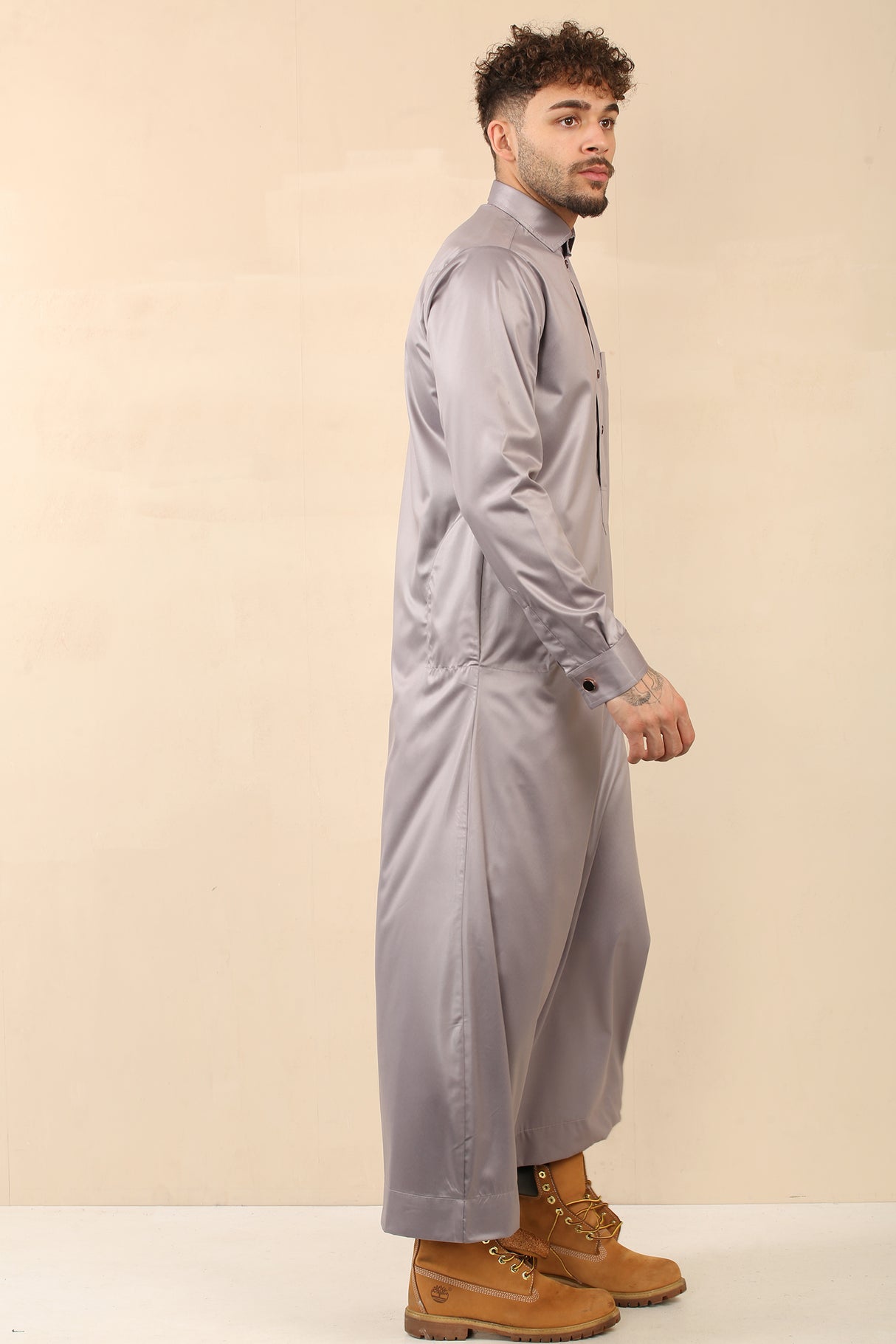 Men's Saudi Shirt Collar Cuffed Shiny Jubba (Golden Grey)