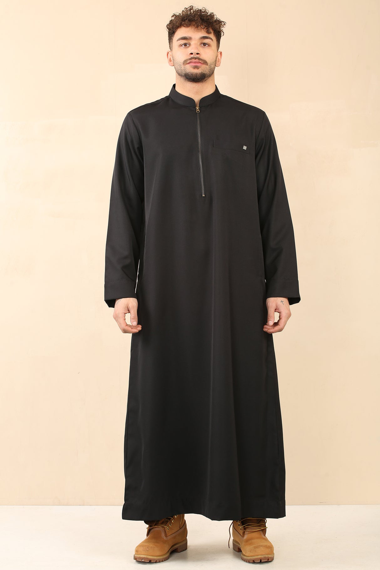 Men's Kuwaiti Matt Finish Zipper Jubba (Black)