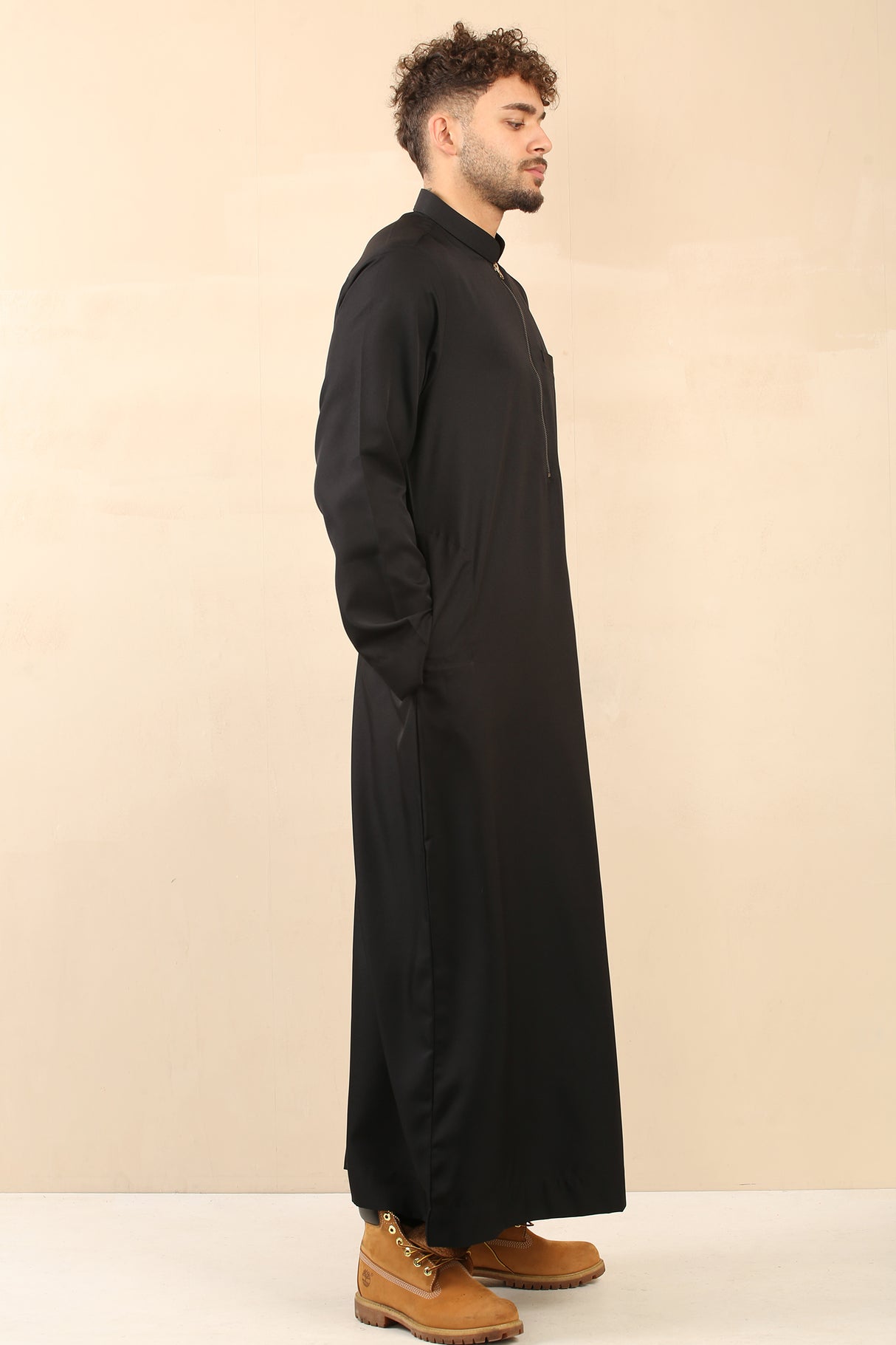 Men's Kuwaiti Matt Finish Zipper Jubba (Black)