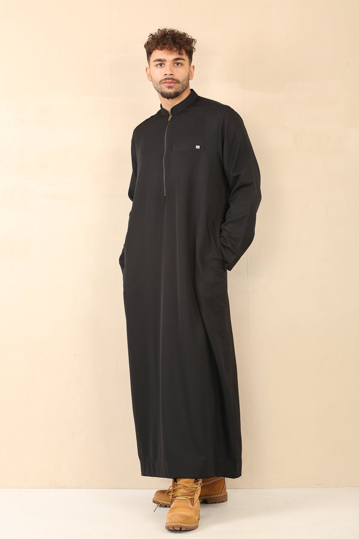 Men's Kuwaiti Matt Finish Zipper Jubba (Black)