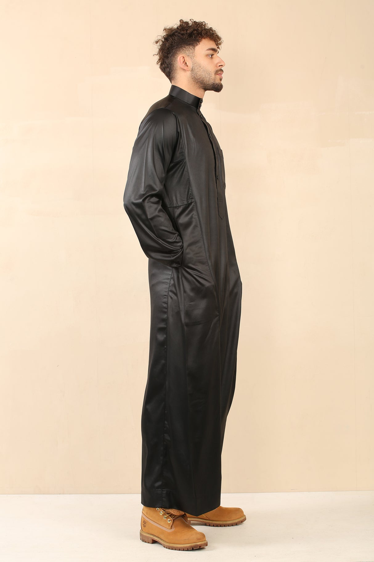 Men's Saudi Classic Shiny Jubba (Black)