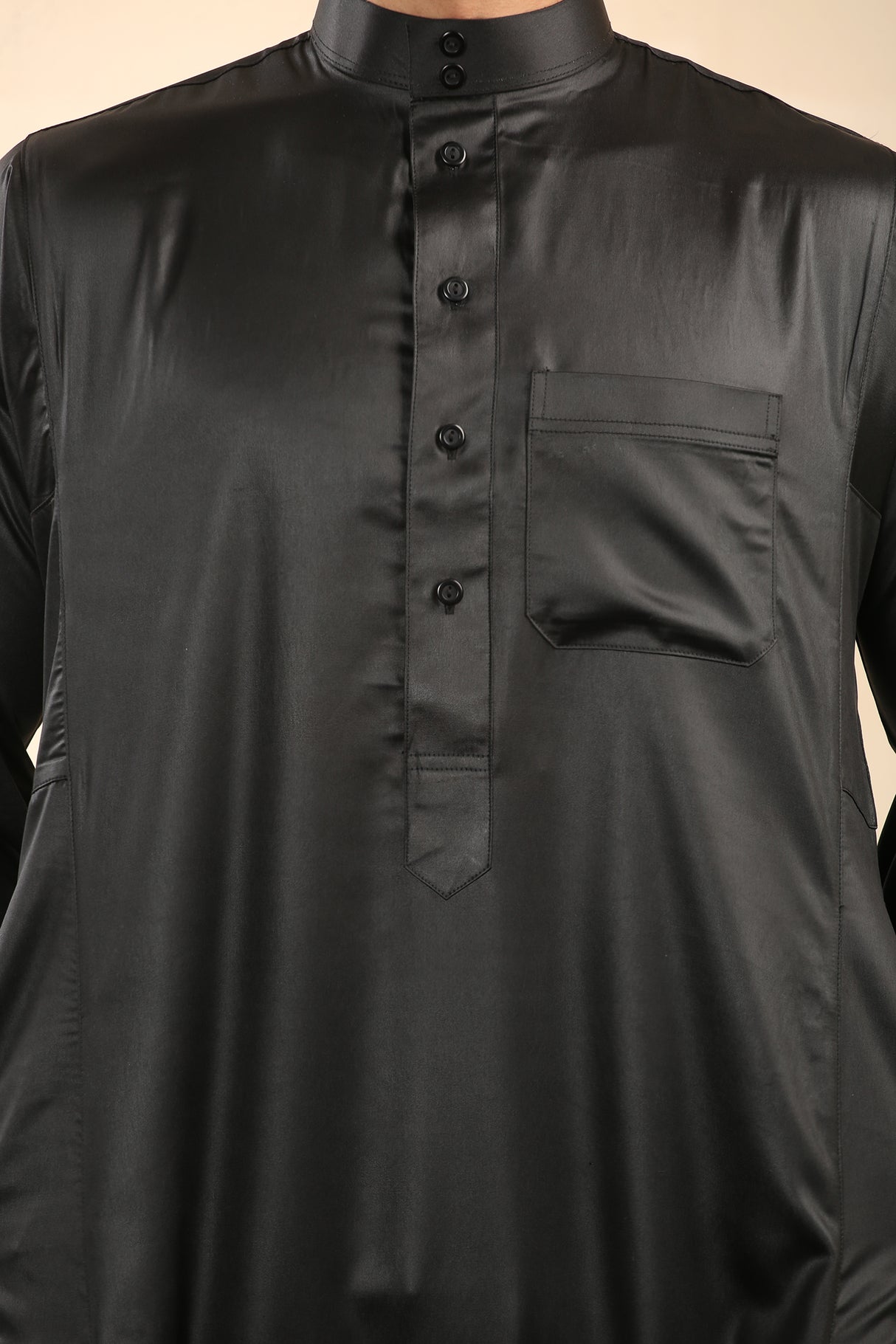 Men's Saudi Classic Shiny Jubba (Black)