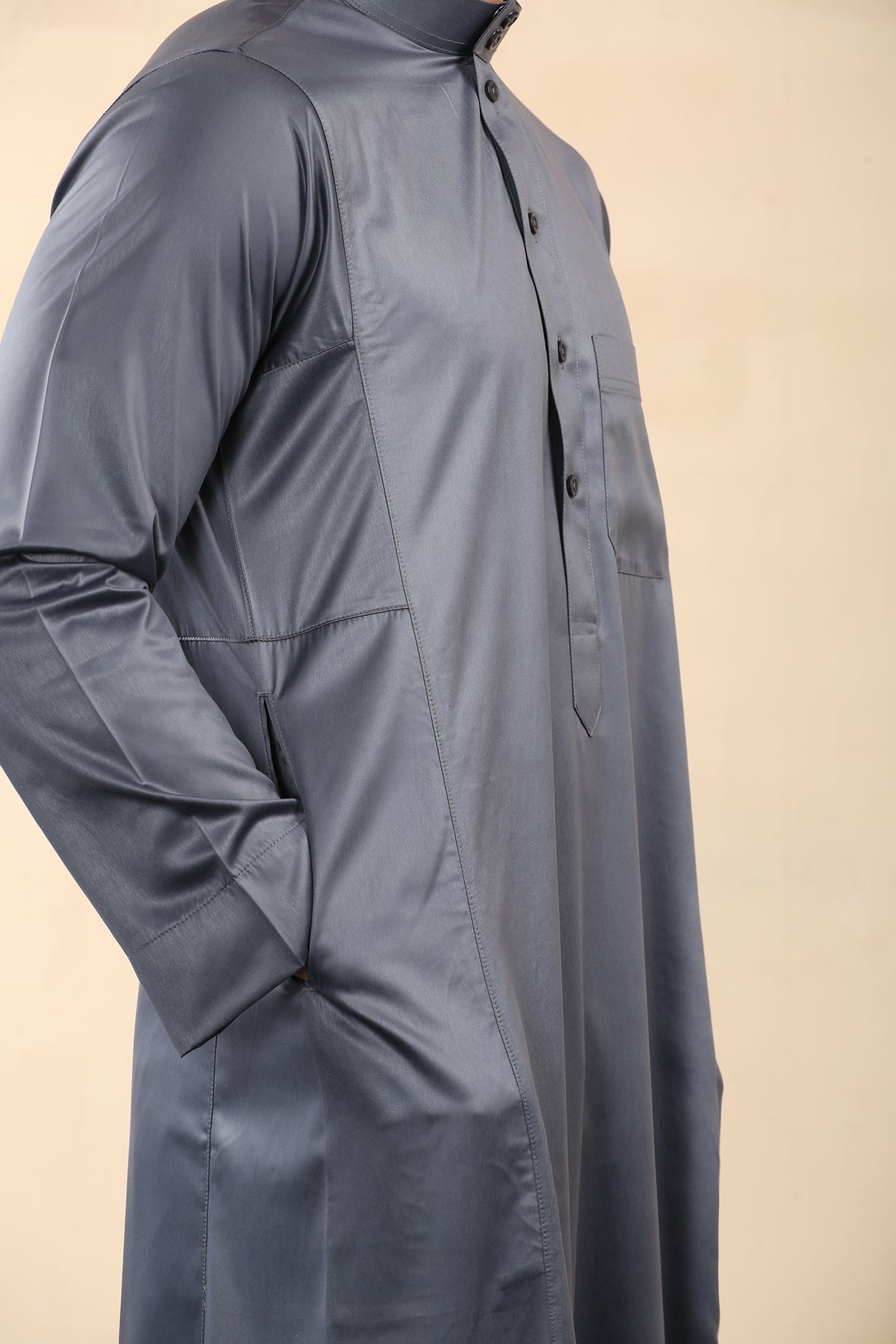 Men's Saudi Classic Shiny Jubba (Grey)