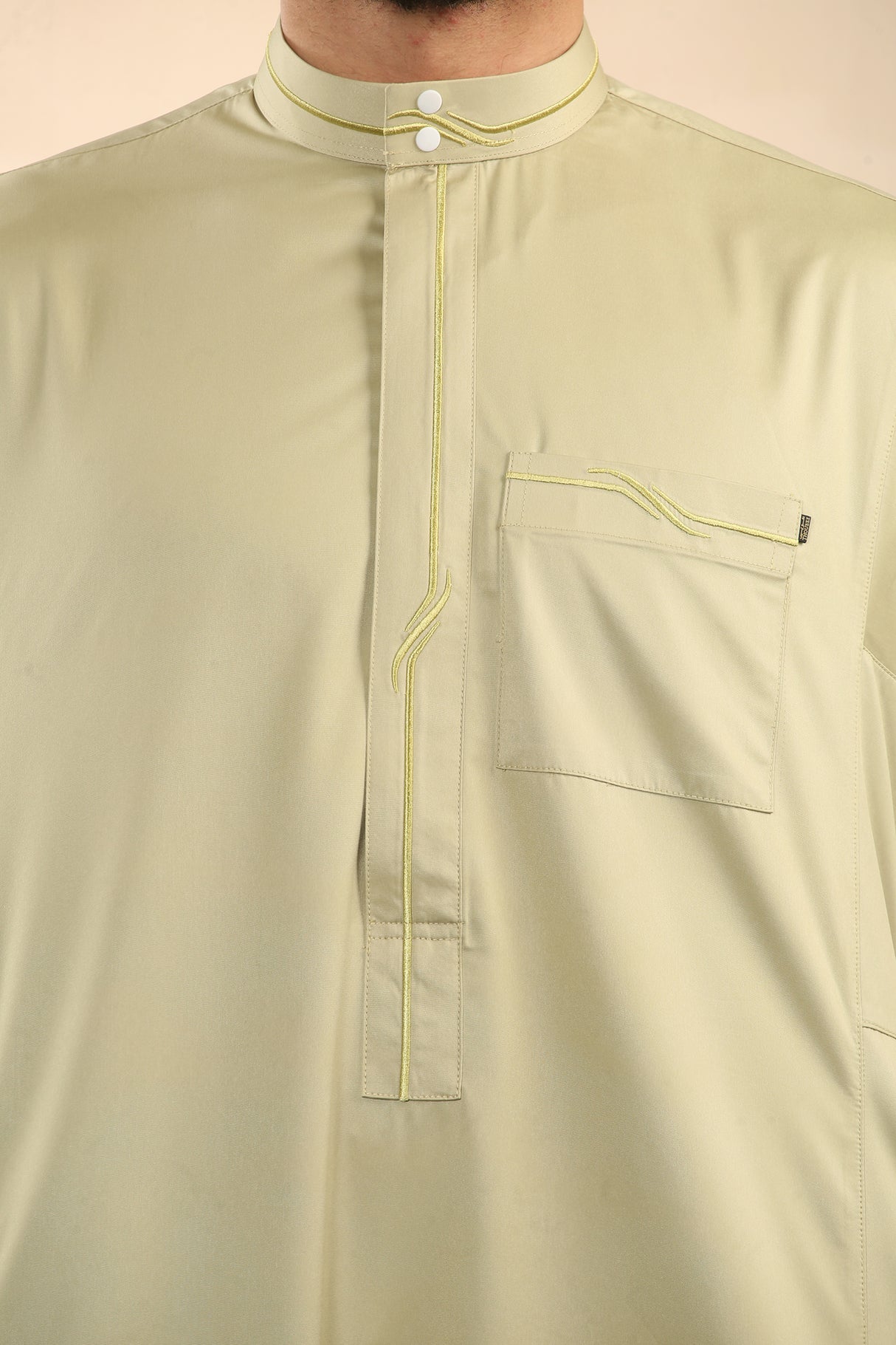 Men's Saudi Embroidered Shiny Zipper Jubba (Golden Green)