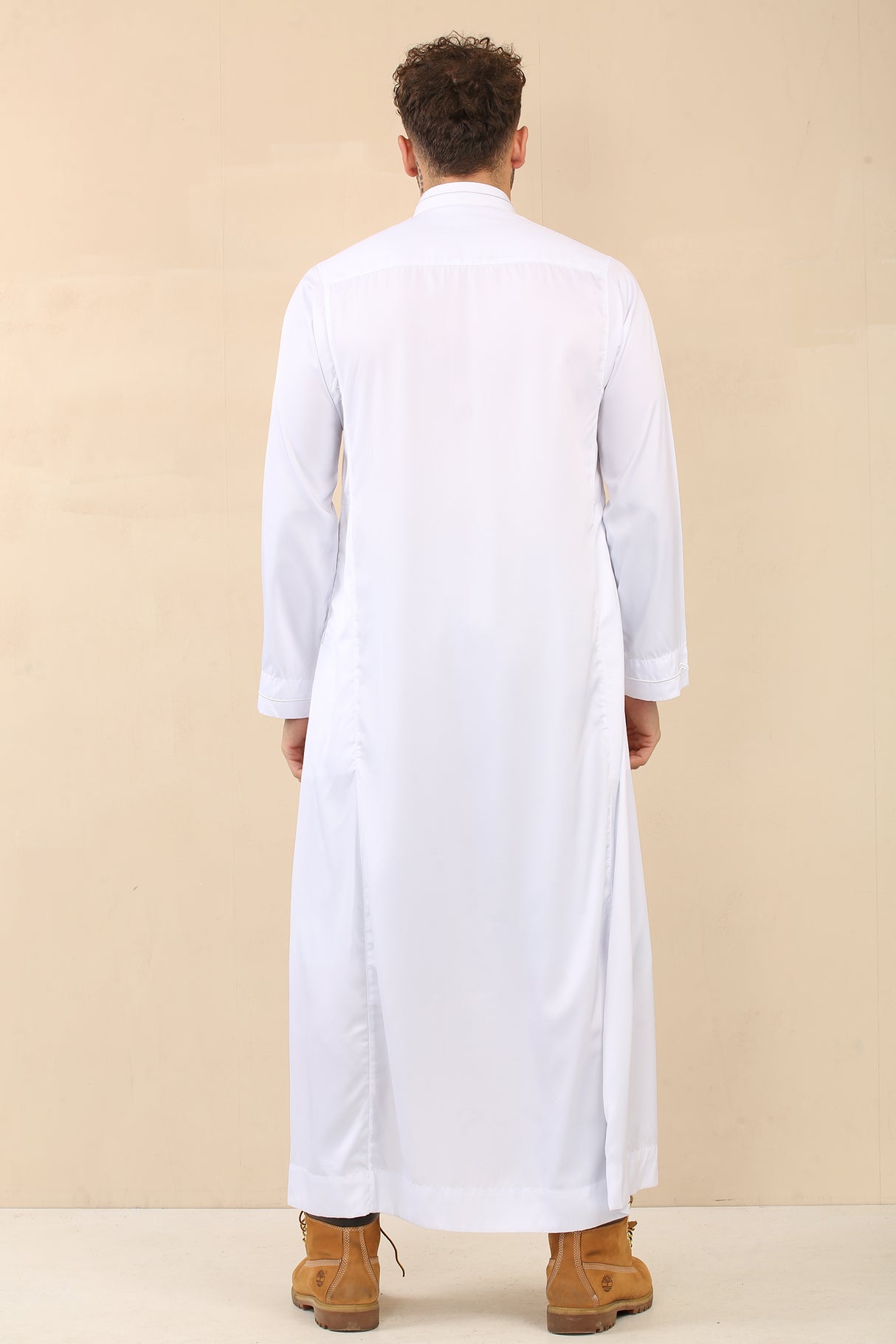 Men's Saudi Embroidered Shiny Zipper Jubba (White)