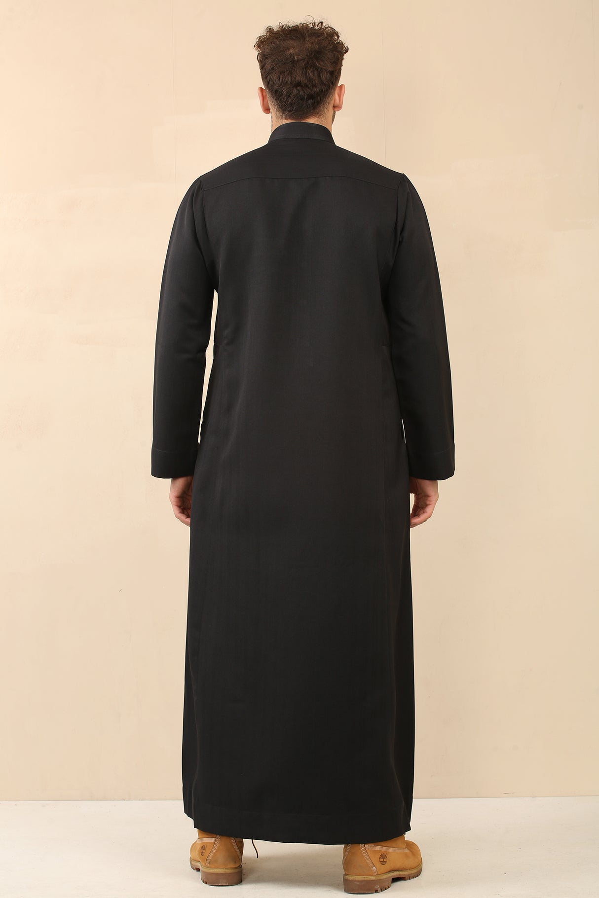 Men's Saudi Classic Luxury Thick Soft Jubba (Black)