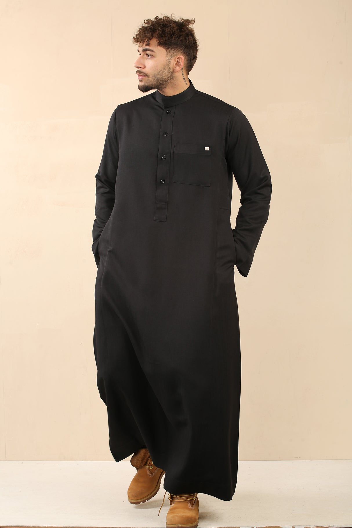 Men's Saudi Classic Luxury Thick Soft Jubba (Black)