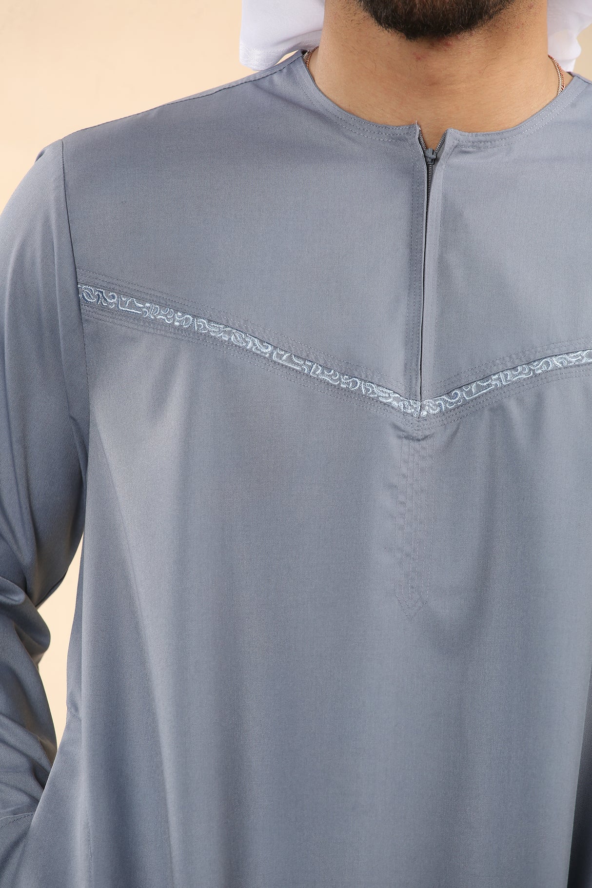 Men's Emirati Embroidered Cotton Zipper Jubba (Light Grey)